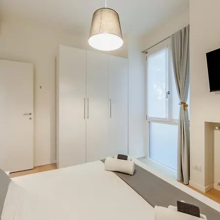 Essence Design * Milan